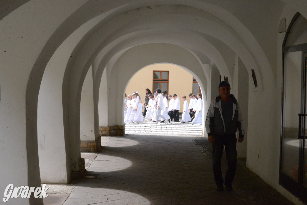 Tarnowskie Góry. Procesja Bożego Ciała na ulicach miasta