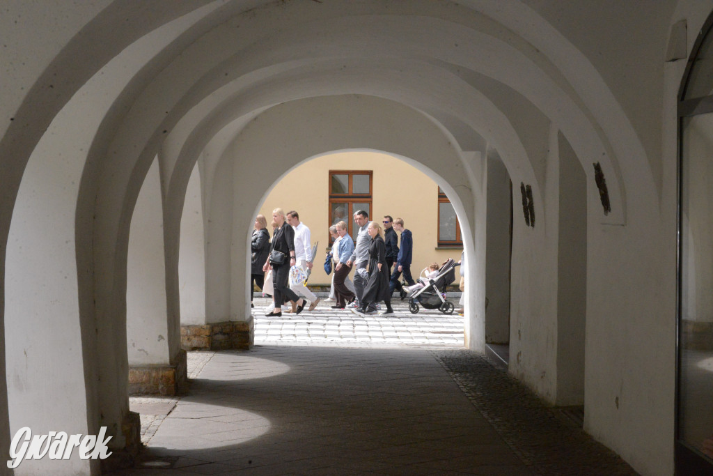 Tarnowskie Góry. Procesja Bożego Ciała na ulicach miasta