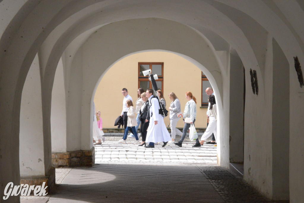 Tarnowskie Góry. Procesja Bożego Ciała na ulicach miasta