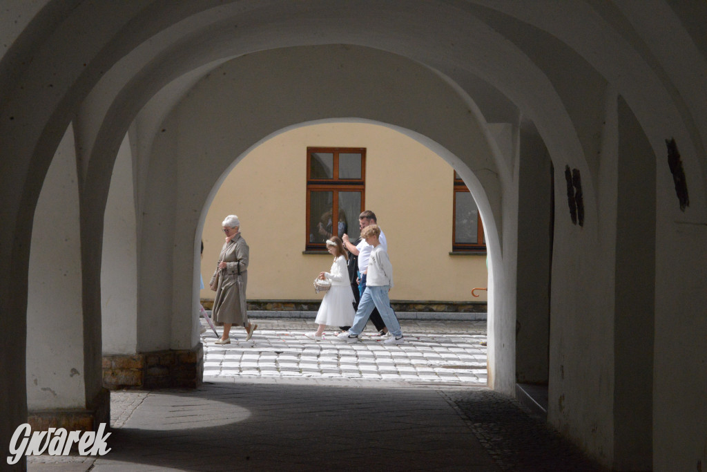 Tarnowskie Góry. Procesja Bożego Ciała na ulicach miasta