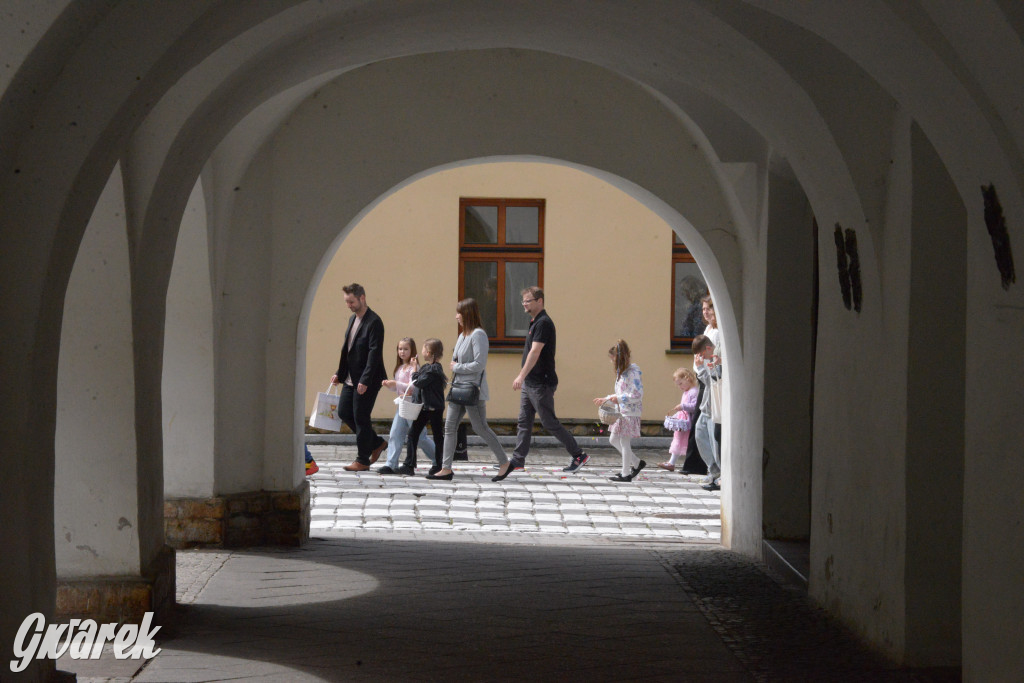 Tarnowskie Góry. Procesja Bożego Ciała na ulicach miasta
