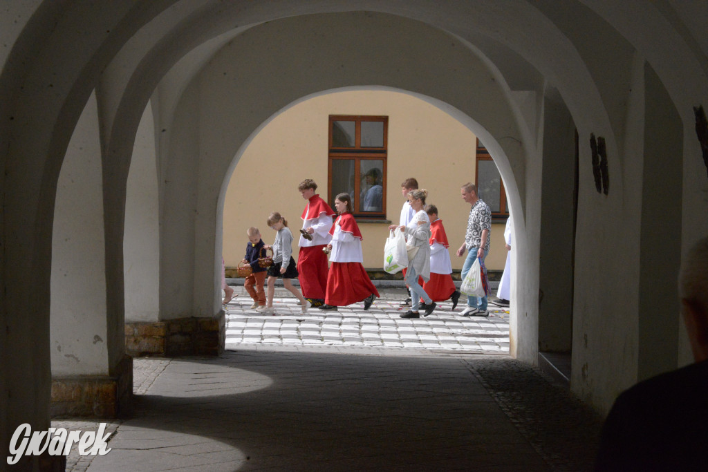 Tarnowskie Góry. Procesja Bożego Ciała na ulicach miasta