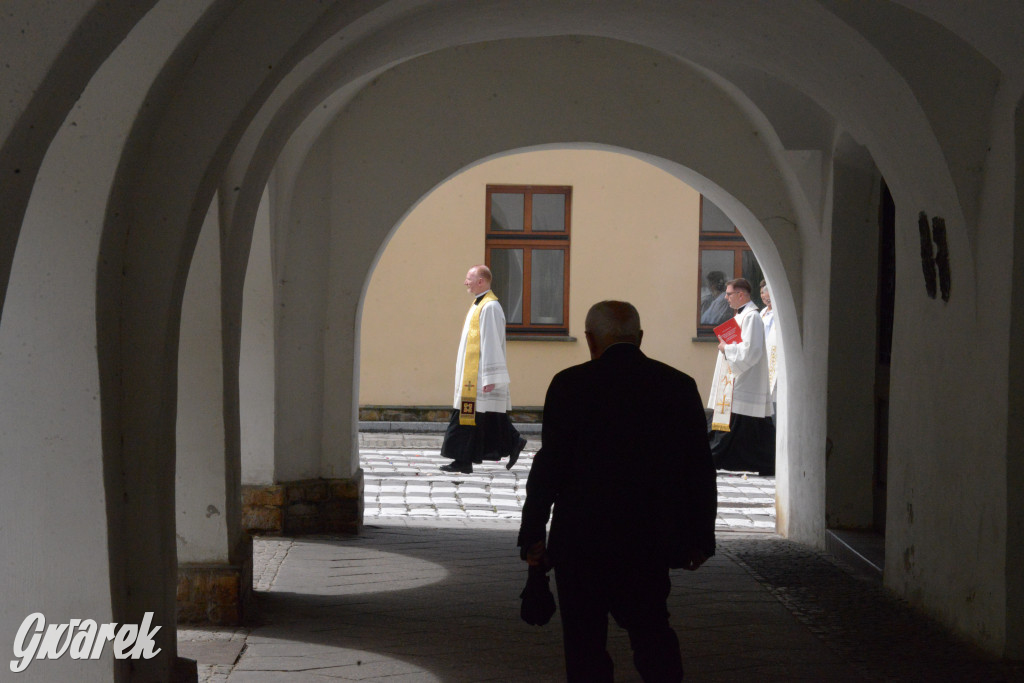 Tarnowskie Góry. Procesja Bożego Ciała na ulicach miasta