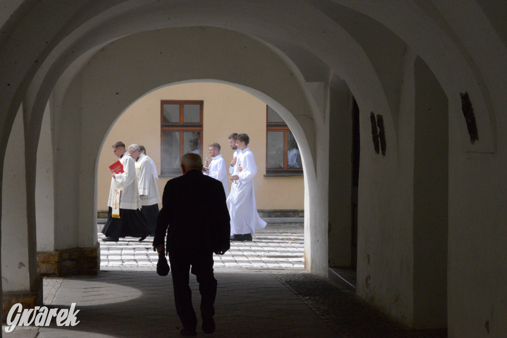 Tarnowskie Góry. Procesja Bożego Ciała na ulicach miasta