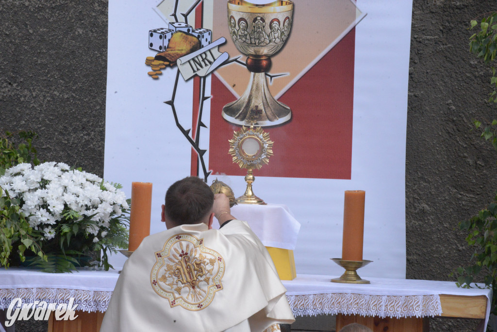 Tarnowskie Góry. Procesja Bożego Ciała na ulicach miasta