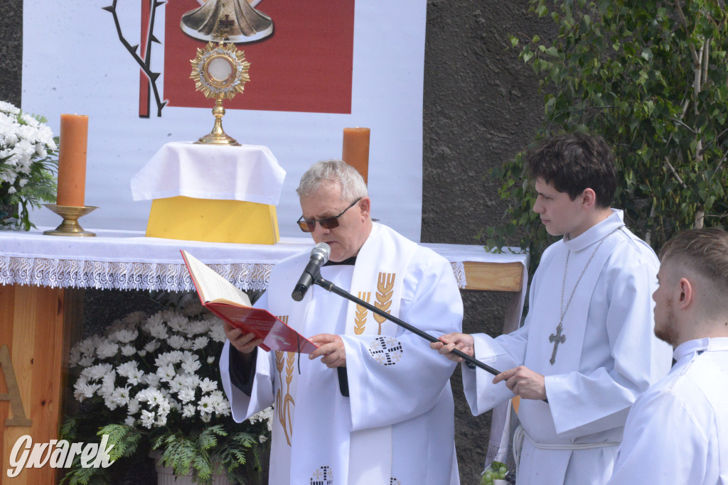 Tarnowskie Góry. Procesja Bożego Ciała na ulicach miasta