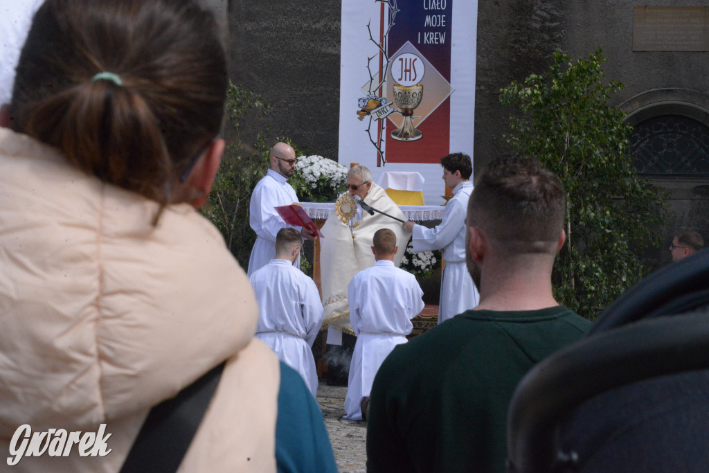 Tarnowskie Góry. Procesja Bożego Ciała na ulicach miasta