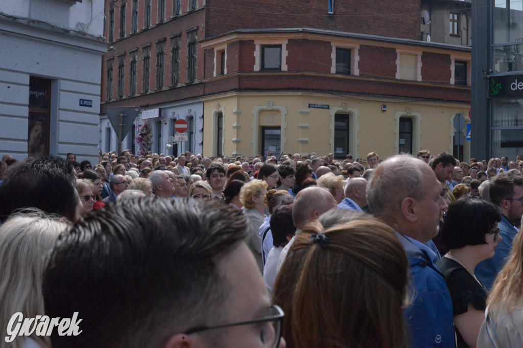 Tarnowskie Góry. Procesja Bożego Ciała na ulicach miasta