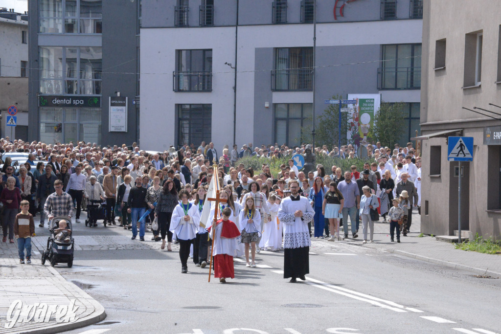 Tarnowskie Góry. Procesja Bożego Ciała na ulicach miasta