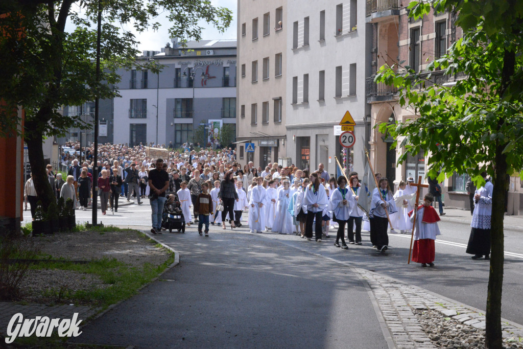 Tarnowskie Góry. Procesja Bożego Ciała na ulicach miasta