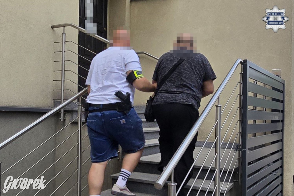 Tworóg. Ukradli i uciekli. Śledził ich policjant