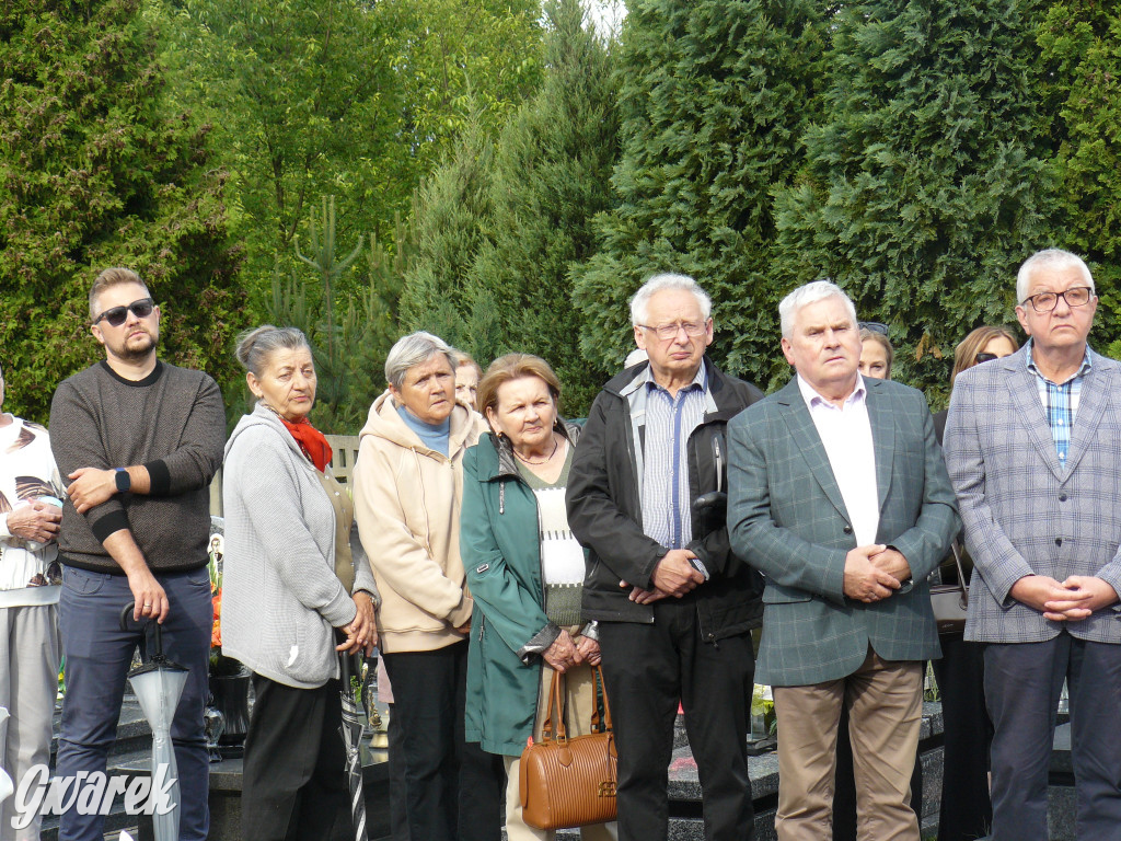 Parafianie uhonorowali swojego proboszcza
