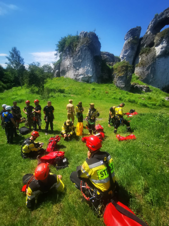Strażacy z Radzionkowa w akcji na Jurze
