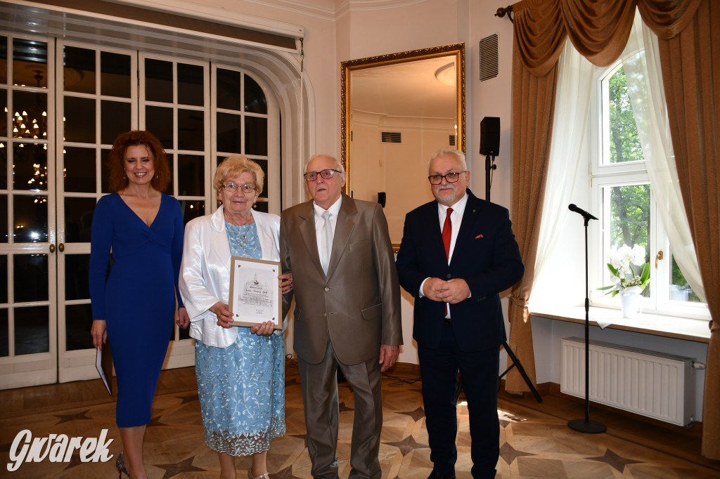 Tarnowskie Góry. Małżeńskie jubileusze w pałacu