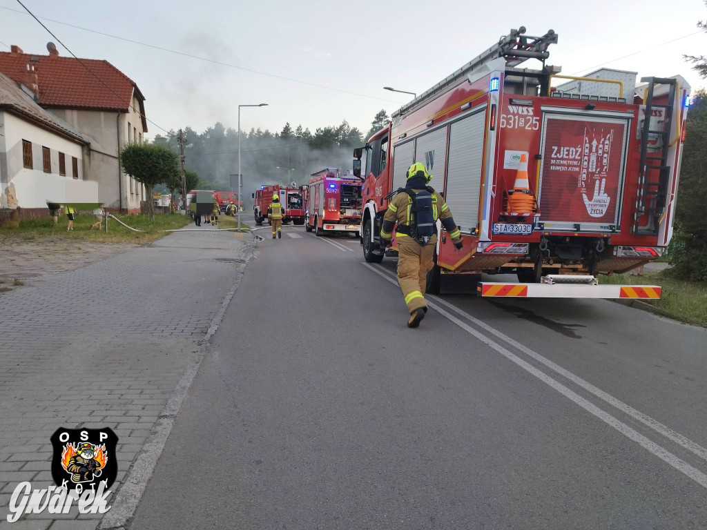 Powiat tarnogórski. Auto stanęło w ogniu