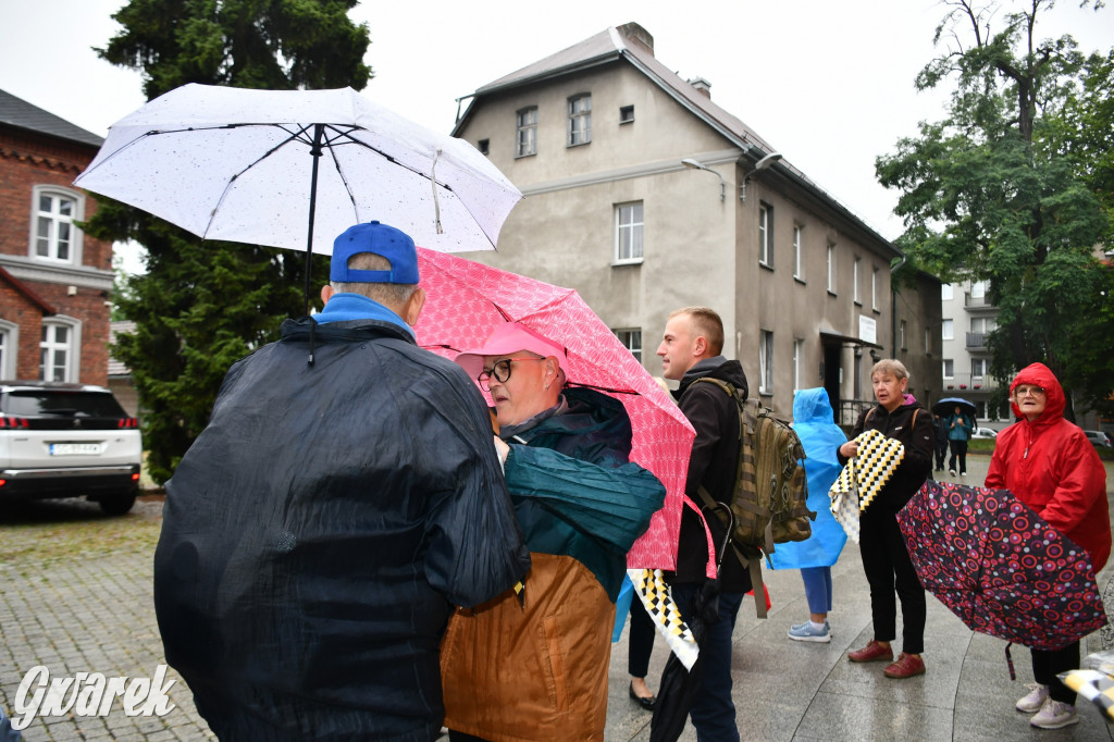 Tarnowskie Góry. Pielgrzymów deszcz nie wystraszył