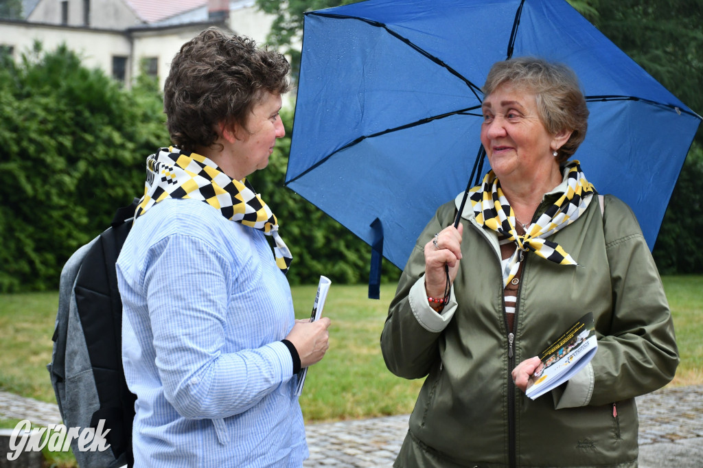 Tarnowskie Góry. Pielgrzymów deszcz nie wystraszył