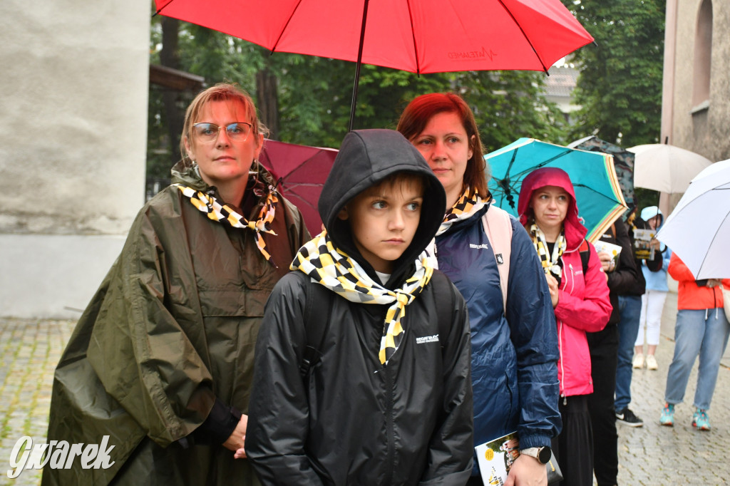 Tarnowskie Góry. Pielgrzymów deszcz nie wystraszył