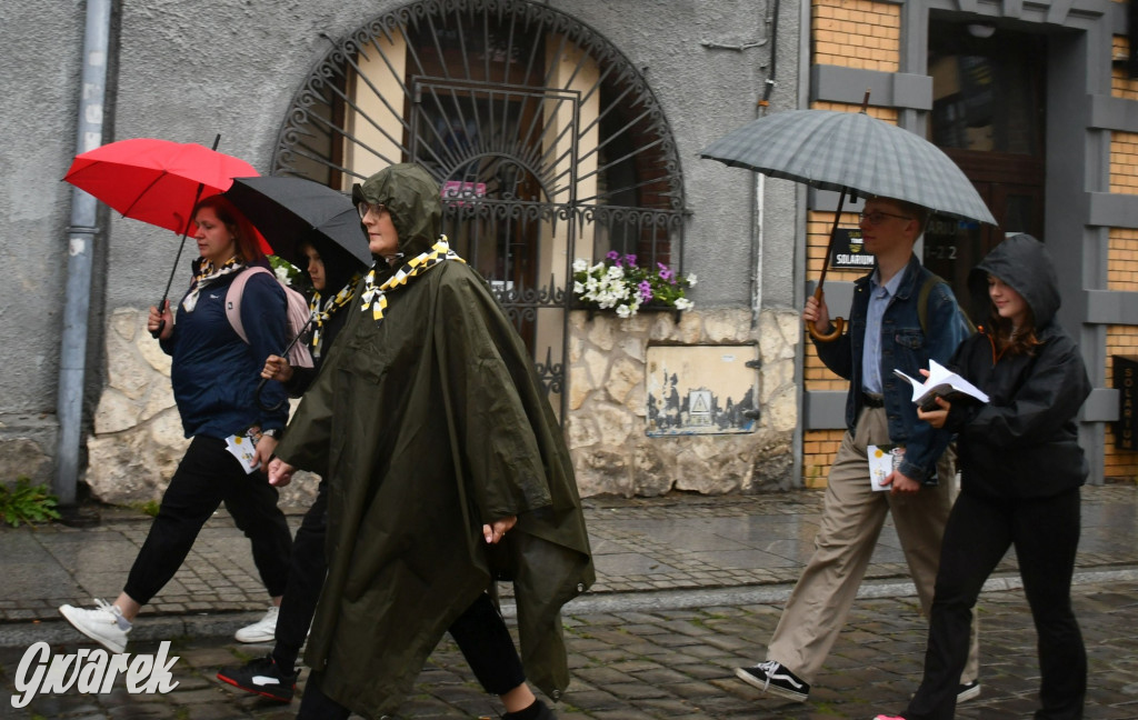 Tarnowskie Góry. Pielgrzymów deszcz nie wystraszył