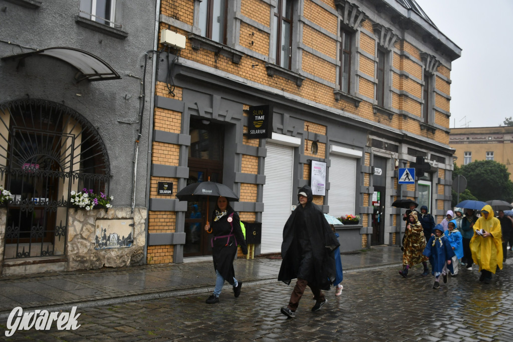Tarnowskie Góry. Pielgrzymów deszcz nie wystraszył