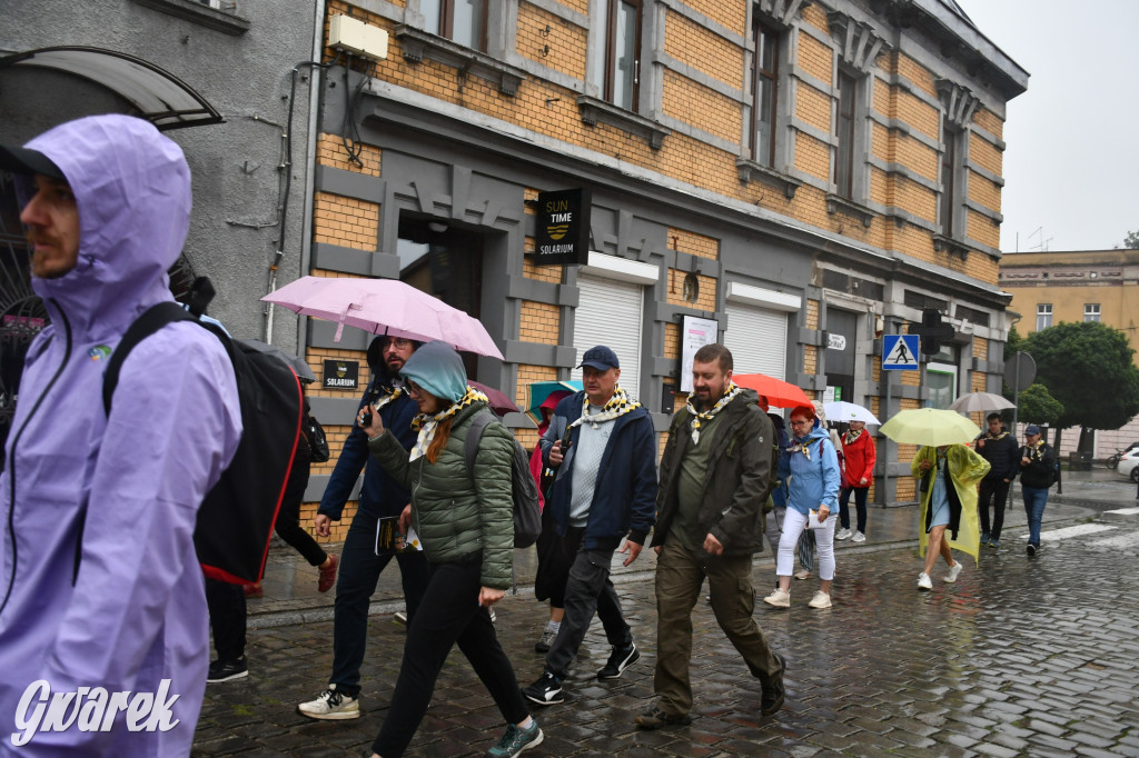 Tarnowskie Góry. Pielgrzymów deszcz nie wystraszył