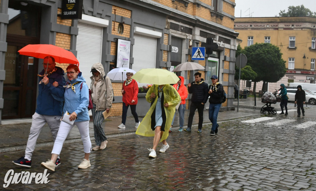 Tarnowskie Góry. Pielgrzymów deszcz nie wystraszył