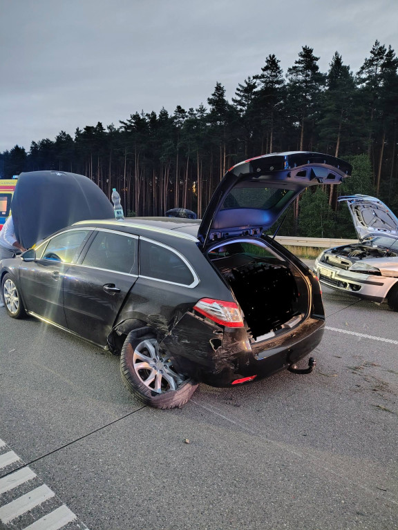 Karambol na A1, kilka osób poszkodowanych