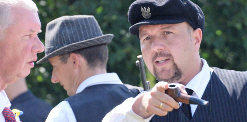 Strzały pod kopcem [FILM]