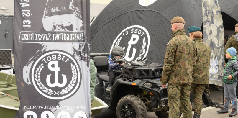 Piknik militarny w 5. Pułku Chemicznym