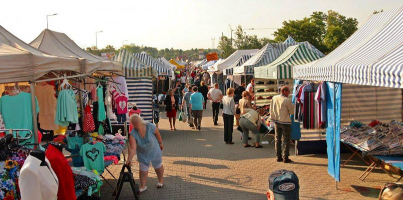 Na targowisku w Radzionkowie zwykle jest tłum klientów. Fot. Archiwum