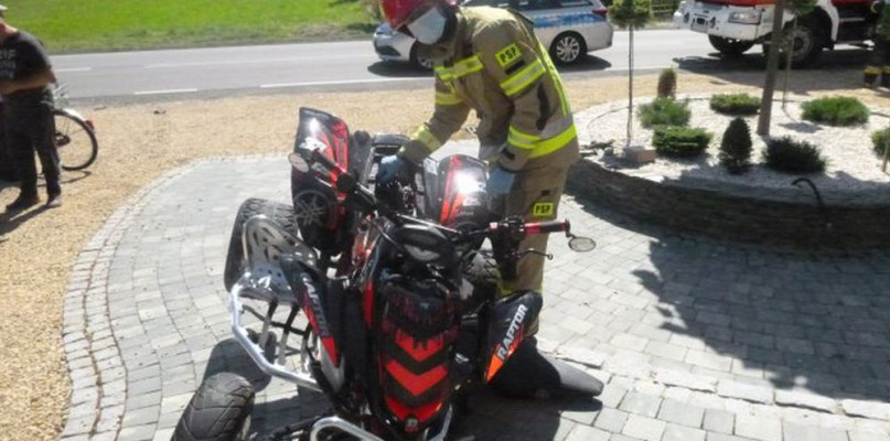 To kolejny wypadek z udziałem quada w ostatnim czasie. 10 lipca w Psarach po zderzeniu z osobówką kierowca quada został ranny. Zdj. Archiwum PSP Lubliniec