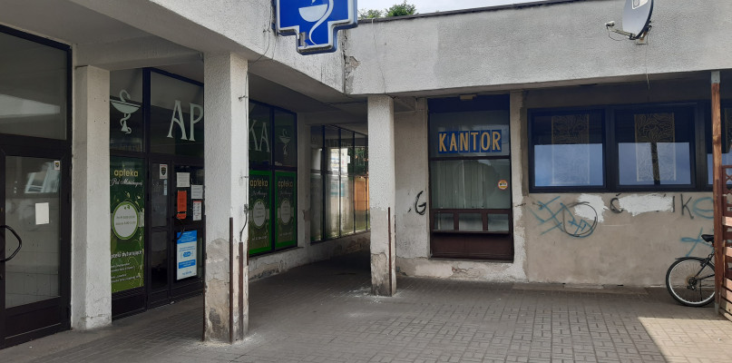 Obskurny pawilon drażni mieszkańców Strzybnicy. Co może miasto?