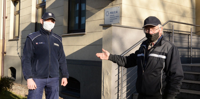 - Bardzo dziękuję policjantowi, który mi pomógł - mówi Ernest Skop. Fot. Jarosław Myśliwski