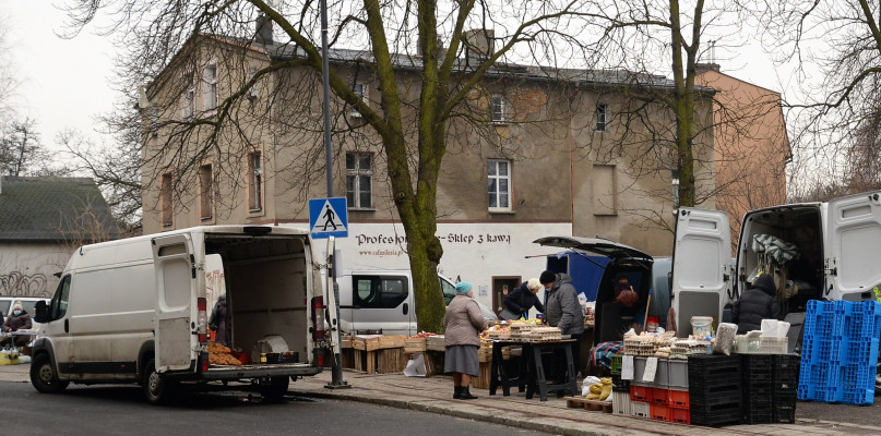 Na wiosnę rozpocznie się remont pl. Synagogi i kupcy na dłuższy czas będą musieli pożegnać się z tym miejscem. Fot. Jarosław Myśliwski
