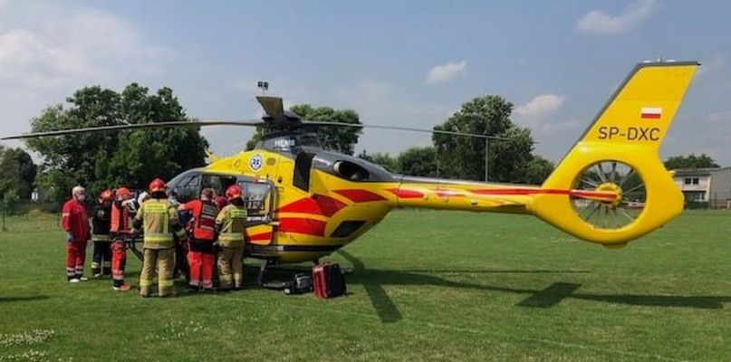 Poszkodowanego zabrało Lotnicze Pogotowie Ratunkowe. Fot. Archiwum PSP