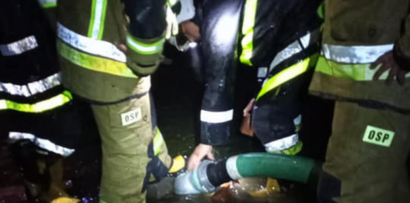 Do akcji w Tarnowskich Górach ściągnięto także jednostki OSP z innych miejsowości w powiecie tarnogórskim. Fot OSP Tworóg