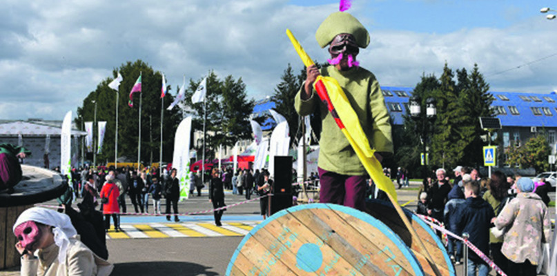 Kolejny plenerowy spektakl w Tarnowskich Górach. Fot. Materiały prasowe teatru