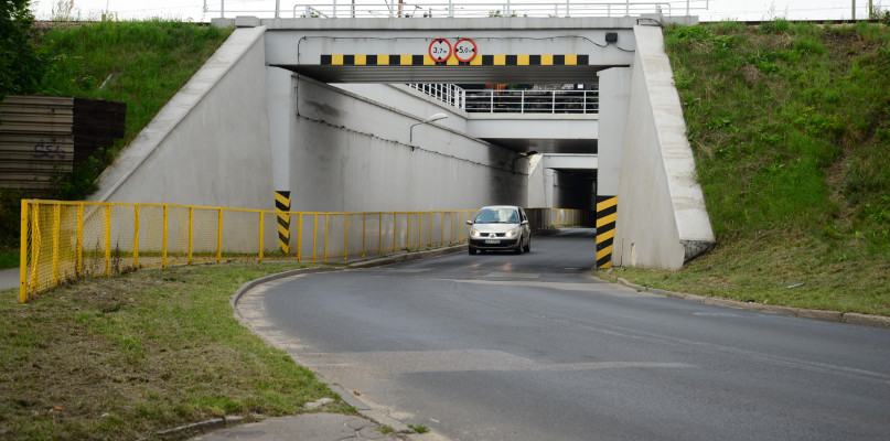Czy to zima, czy lato, gwałtowne roztopy, ulewy i jezdnia zalana. Fot. archiwum