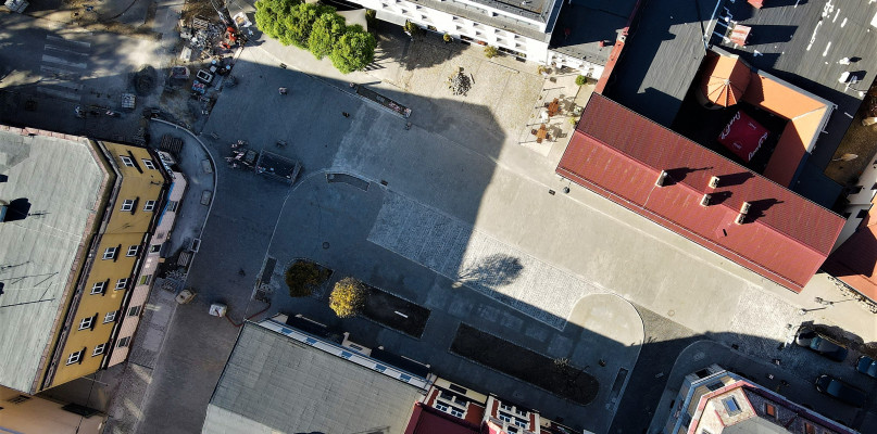 Tarnowskie Góry. Ta część ul. zamkowej jest już wybrukowana. Fot. Jarosław Myśliwski