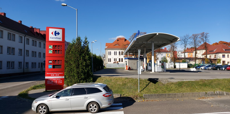 6 złotych za litr. Jeszcze dziś szokuje. Fot. Tomasz Smerd