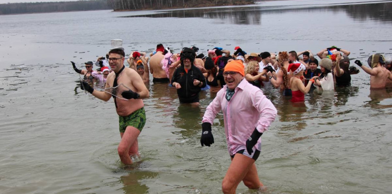 Morsy z Chechła Rodem zapraszają na wspólną, sylwestrową kąpiel. Fot. Archiwum Gwarka 
