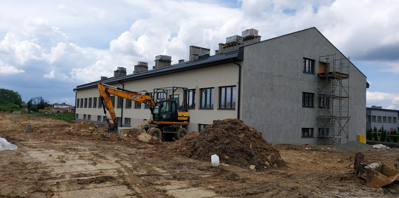 Żłobek i przedszkole w Tąpkowicach w czasie budowy. Fot. Archiwum Gwarka 