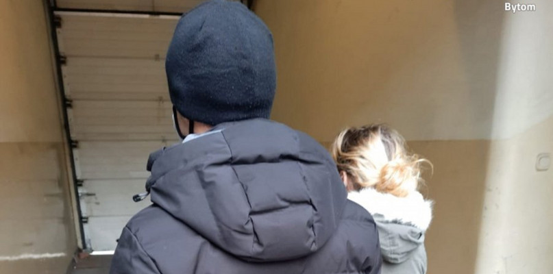 Mieszkanka Bytomia miała 3,5 kg narkotyków. Fot. KMP w Bytomiu 