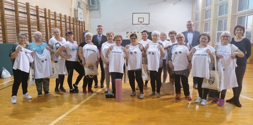 Orzech. Nastolatki mogą brać przykład z aktywnych seniorek 