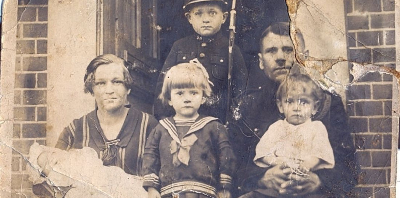 Romuald Macewicz z żoną i dziećmi. Fot. Archiwum rodzinne