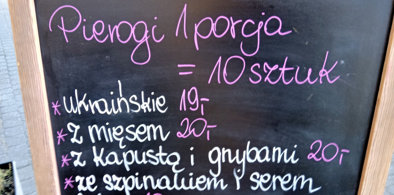 Popularnych kiedyś ruskich nie znajdziemy w jadłospisie Bistro Bon-Żur w Tarnowskich Górach. Pierogarnia oferuje teraz pierogi ukraińskie. Fot. Jarosław Myśliwski