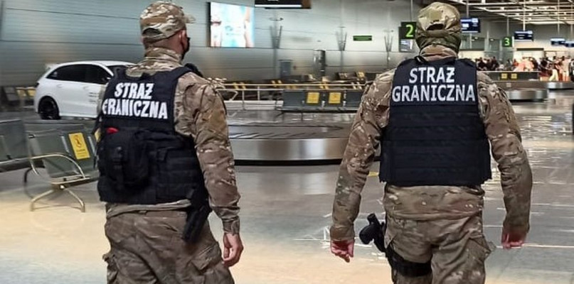 Lotnisko, Pyrzowice. W sobotę strażnicy graniczni interweniowali w przypadku dwóch pasażerów. Fot. SG