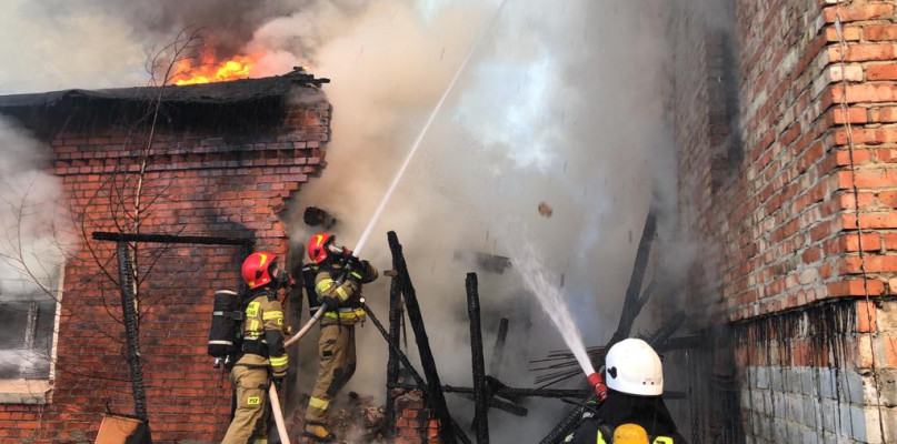 Boruszowice. Płonęły dwa domy jednorodzinne. Fot. Archiwum KP PSP Tarnowskie Góry
