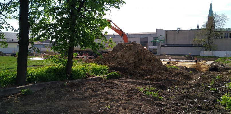 W Radzionkowie trwają prace przy budowie krytego basenu miejskiego. Fot. Elżbieta Kulińska