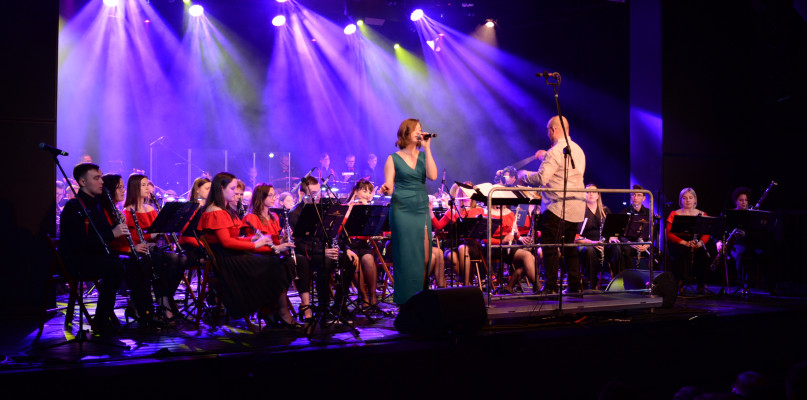 Kamiliańska, Agnieszka Piątek i Besame mucho. Napisana w 1940 roku przez Consuelo Velázquez piosenka dalej rozpala namiętność. Fot. Jarosław Myśliwski 